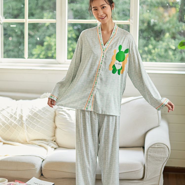 女士冰雪丝印花开扣套